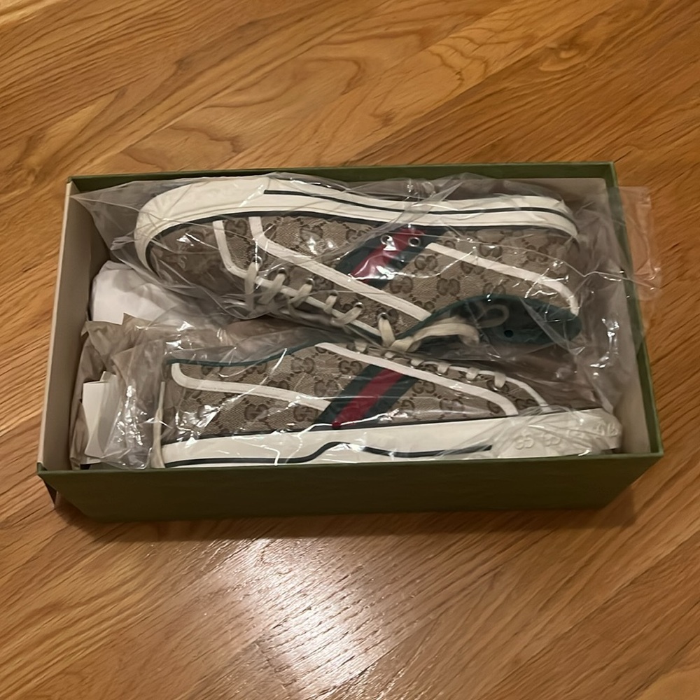 Gucci tennis 1977 mens size usa 10.5 gucci size 10